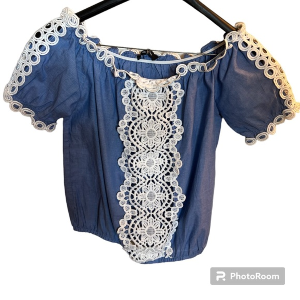 ICY Fashion Crop Top‎ Women’s Size Medium